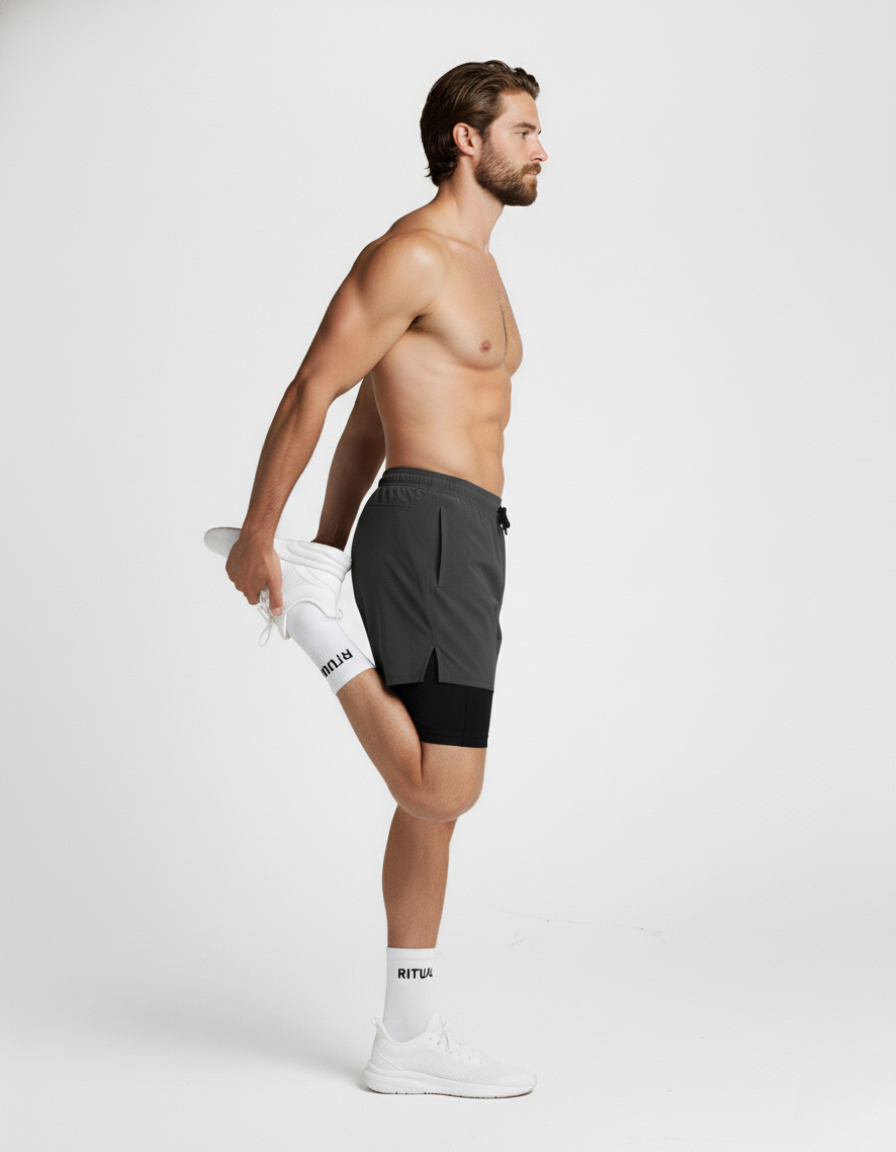 Your everyday 2-in-1 shorts for morning runs, dog walks, and outdoor adventures.